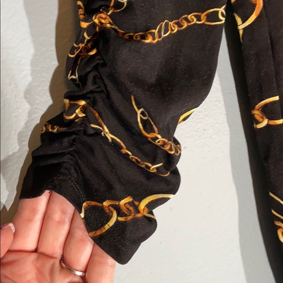 New Directions Julianna Chain Gang Button Up Down - Picture 2 of 5